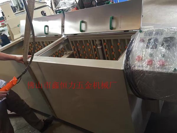 立體蝕刻機(jī)配套設(shè)備出貨！