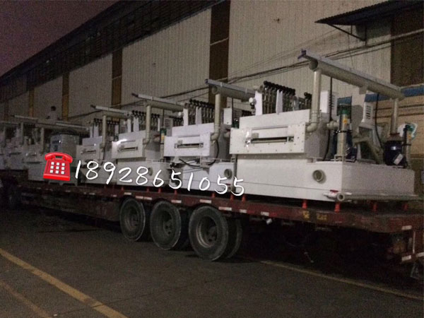 14米高精密蝕刻機(jī)裝車發(fā)貨！